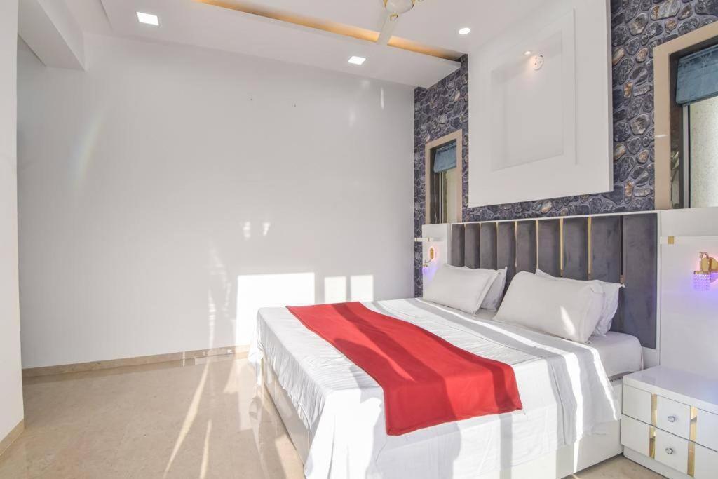 Royal Paradise Villa Lonavala Exterior photo