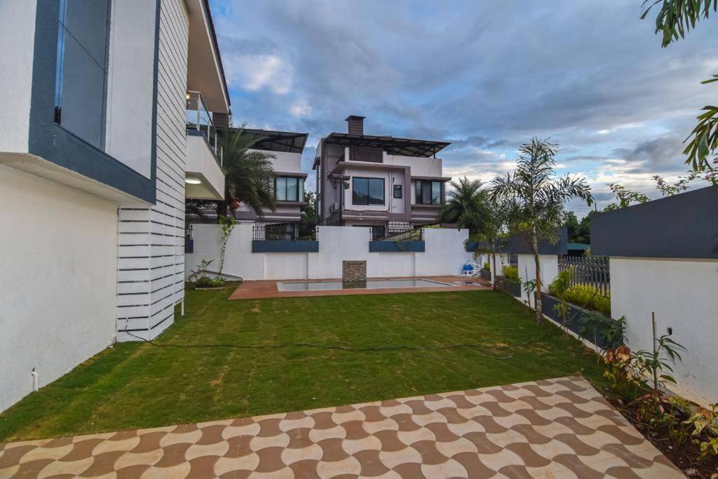 Royal Paradise Villa Lonavala Exterior photo